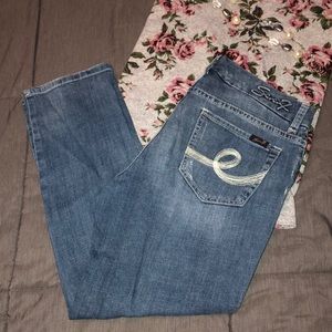 Seven7 Jeans size 8